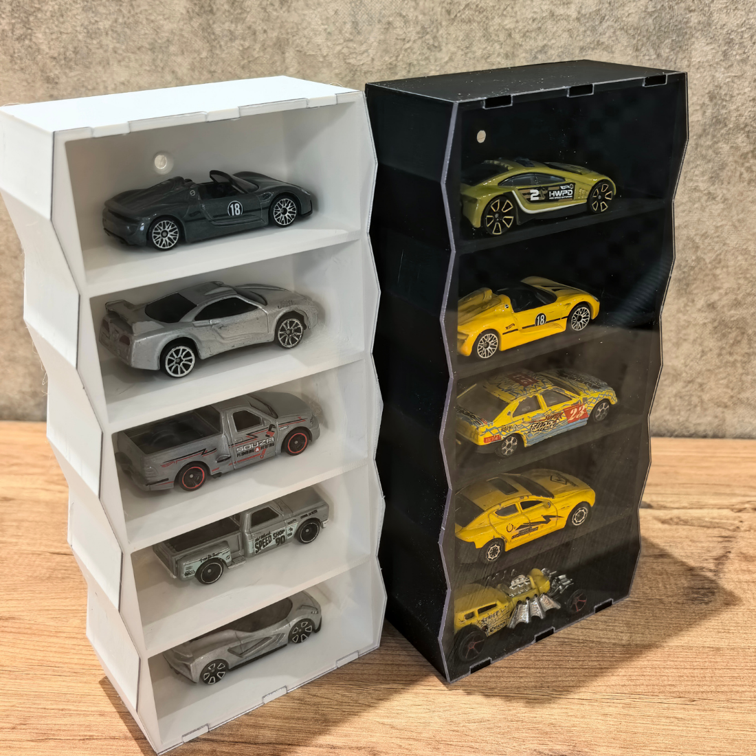 1:64 Car Display Case, Acrylic Covered Diecast Display Shelf, Mini Car Organizer, 5 Slot Wall Mounted and Desktop Showcase